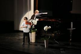 Zaključni koncert učencev GŠ Lendava v gledališki in koncertni dvorani Lendava