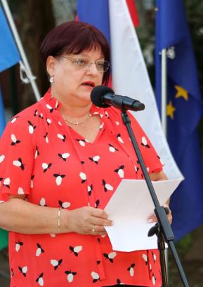 Slavnostna govornica v Gorenji vasi dr. Irena Oblak FOTO: ARHIV KS GORENJA VAS