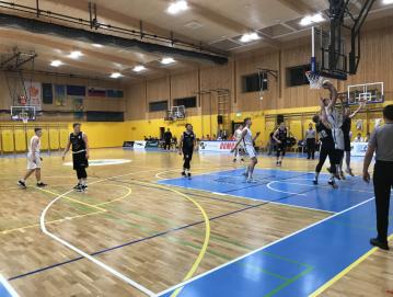 V aprilu in maju sta v dvorani potekala košarkarska turnirja. FOTO: GAŠPER KLINEC