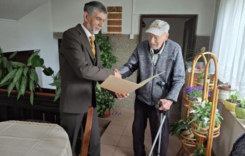 Predano priznanje najstarejšemu čebelarju Nemecs 2025