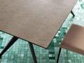 Jedilna miza KENT - Jedilna miza KENT s keramično ploščo in črnimi nogami