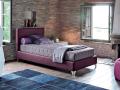 Postelja MAX CAPITONNE - Twils - Maros  - Postelja MAX CAPITONNE - Twils - Maros v vijolični barvi s prešitim vzglavjem z dvižnim sistemom, enojna postelja
