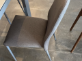 Stol v sivi tkanini CLUB - Connubia - Stol v sivi tkanini CLUB - Connubia s podloženim sediščem