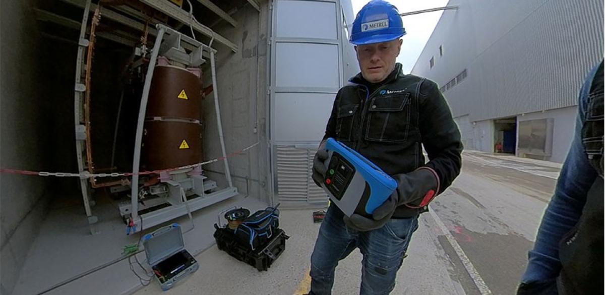 Impedance of live transformer and fault currents with hot factor