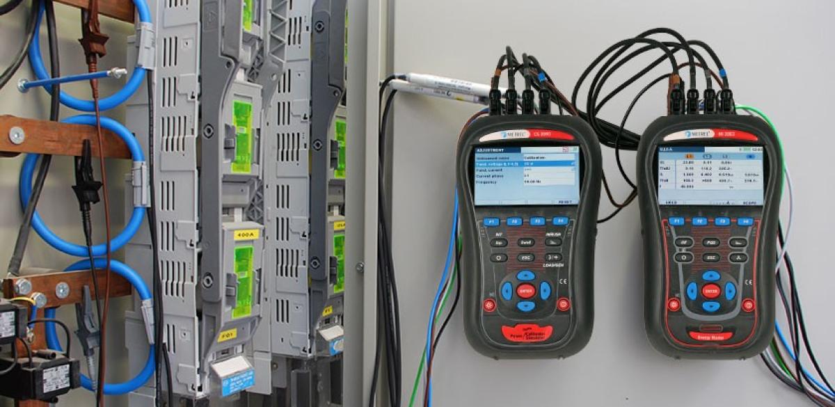 Power calibrator/simulator