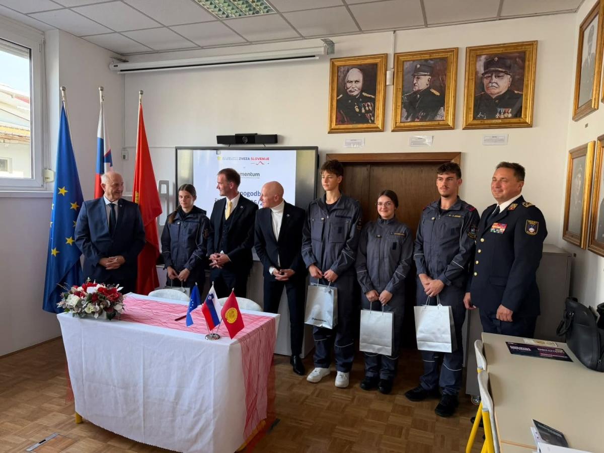 Elementum in Gasilska zveza Slovenije že peto leto zapored podelila štiri štipendije mladim gasilcem