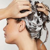 Awapuhi Wild Ginger Hydrasoft Shampoo – nežno čiščenje las