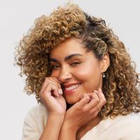 CLEAN BEAUTY ANTI FRIZZ LEAVE IN TREATMENT - 2