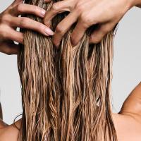 Nega z balzamom Paul Mitchell Clear za občutljivo lasišče