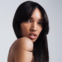 Gladki in sijoči lasje z Paul Mitchell Clear Smoothing Serum