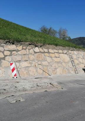 Med drugim je zaključena večletna zahtevna rekonstrukcija ceste v Javorje s sočasno globinsko sanacijo niza plazov.