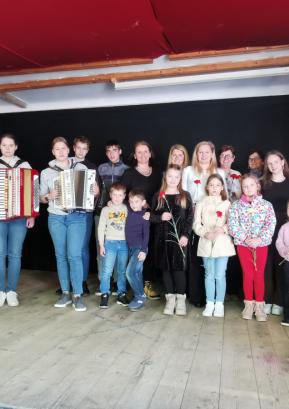 Nastopajoči na letošnji prireditvi v Leskovici FOTO: LIDIJA RAZLOŽNIK ČEFERIN