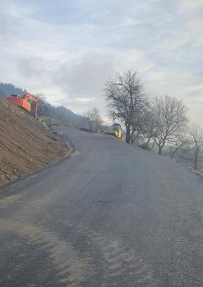 Končana je tudi sanacija plazu na lokalni cesti Murave–Četena Ravan. FOTO: ARHIV OBČINE