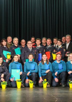 Letošnji prejemniki priznanj Civilne zaščite FOTO: TINA DOKL