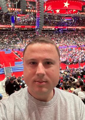 Žan Mahnič se je kot eden od treh politikov iz Slovenije udeležil inavguracije novega ameriškega predsednika Donalda Trumpa. FOTO: OSEBNI ARHIV