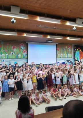 Mladi plesalci so odplesali v poletje. FOTO: LIDIJA RAZLOŽNIK ČEFERIN