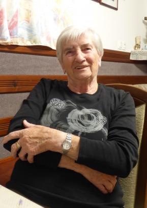 Ivana Oblak pri devetdesetih letih še vedno skrbi sama zase. FOTO: JURE FERLAN