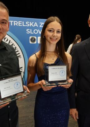 Strelka leta Manja Slak, trener Aleš Košir in Ljubo Germič, predsednik SZ Slovenije FOTO: KRIŠTOF KUČIĆ