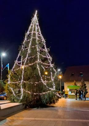 Praznični prižig lučk v Gorenji vasi FOTO: JURE FERLAN
