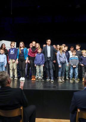 V kulturnem programu so nastopili člani Kulturnega društva dr. Ivan Tavčar Poljane ter glasbeniki, plesalke in drugi ustvarjalci iz občine. FOTO: TINA DOKL