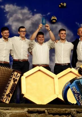 Ansambel Jazbeci: (od leve proti desni) Blaž Križnar, Nejc Peternelj, Aleš Demšar in Tadej Dolenec. FOTO: ARHIV ANSAMBLA