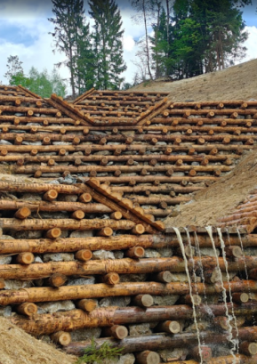 Ministrstvo je z evropskimi sredstvi izvedlo stabilizacijo plazu na območju naselja Laze in Slugove doline. FOTO: ARHIV OBČINE