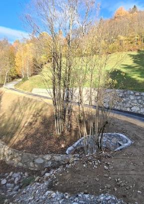 Obnovljeni odsek ceste v Krivem Brdu FOTO: ANTON JEREB