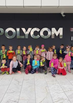 Otroci iz vrtca Agata so obiskali lokalno podjetje Polycom. FOTO: ARHIV VRTCA