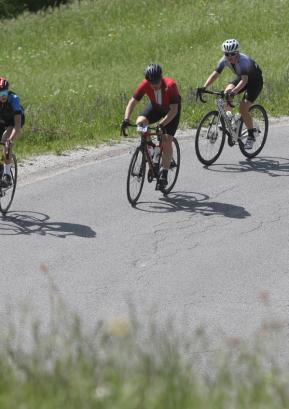 Letošnjega dobrodelnega kolesarjenja se je udeležilo kar 269 kolesarjev. FOTO: GORAZD KAVČIČ