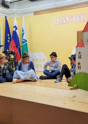 Osnovna šola Javorje je že sto dvajset let srce kraja. FOTO: TINA DOKL