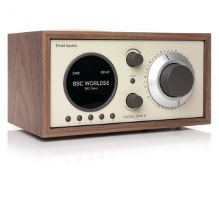 Tivoli Audio Model One+ radijski sprejemnik Oreh / Bež