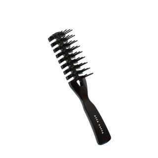 Krtača z odprtinami za sušenje in razčesavanje las