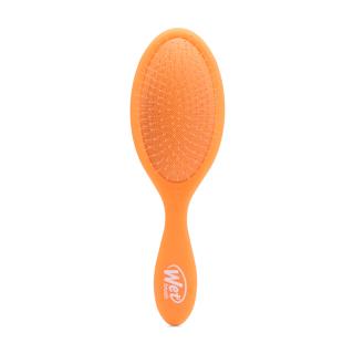 Poletna Wet Brush krtača z ergonomskim oranžnim ročajem in prilagodljivimi konicami.