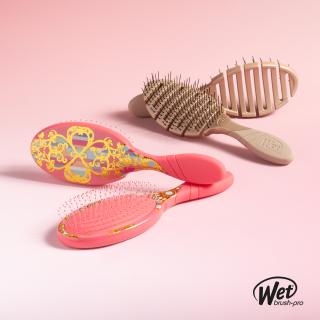 WetBrush Pro Happy Maximalism Kit – Flex Dry in Original Detangler