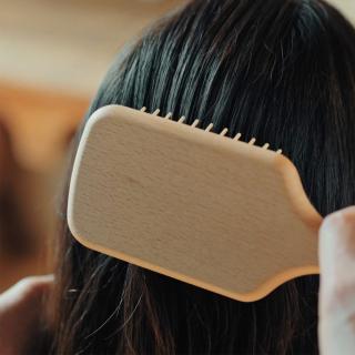 ACCA KAPPA NATURA 345 krtača za lase iz bukovega lesa