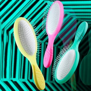 WetBrush krtača Neon Fuchsia za enostavno razčesavanje mokrih in suhih las
