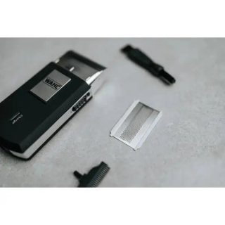strojček WAH Travel Shaver - brivnik