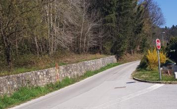 Obnova ceste od rolkarskega parka proti križišču Korant (pred renovacijo)