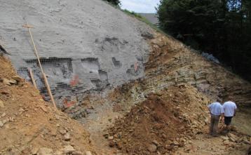 Izkop gradbene jame za novi vodohran Kovnica v Poljanah
