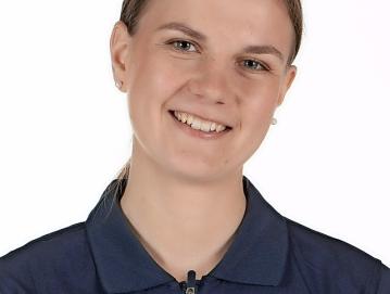 Aktualna svetovna prvakinja na srednji skakalnici Ema Klinec / FOTO: MATEVŽ PERŠIN