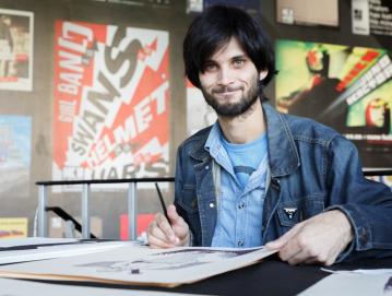 Povezovanje glasbe in stripa navdušuje 30-letnika iz Suše, ki se z glasbo aktivno ukvarja od leta 2007. Foto: Kaja Brezočnik/Kino Šiška