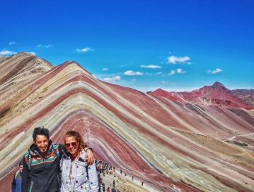 Tjaša in Or na Mavrični gori v Peruju. Foto: osebni arhiv Tjaše Jelovčan