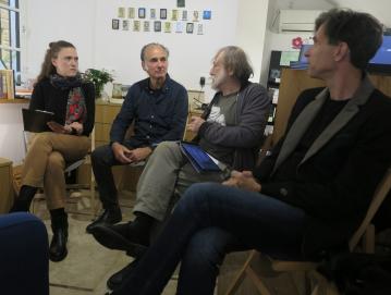 Na pogovornem večeru v knjigarni Trava so o Heronovi spirali spregovorili: (z leve) Anuša Plesničar (voditeljica), Janez Ramoveš, Zdravko Duša in Gregor Pompe. FOTO: IGOR KAVČIČ
