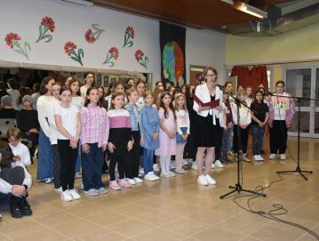 Koncert učencev naše šole in učencev dvojezične šole Pavla Petričiča FOTO: ARHIV ŠOLE