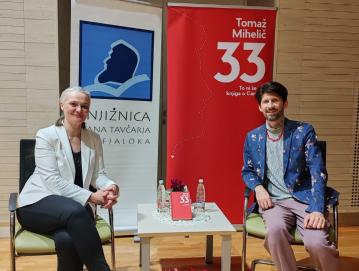 V marcu smo v Krajevni knjižnici Gorenja vas gostili Tomaža Miheliča. Foto: arhiv kn jižnice