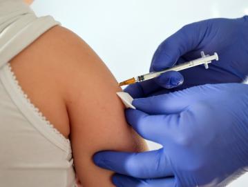 Precepljenost deklet v starosti do 15 let v občini proti HPV je krepko pod slovenskim povprečjem. FOTO: TINA DOKL