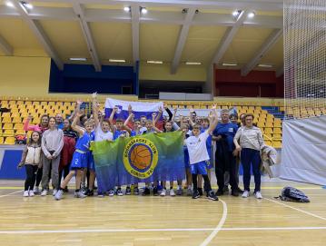 Ekipa U12 je imela v Sarajevu močno podporo staršev. FOTO: GREGA RŽEN