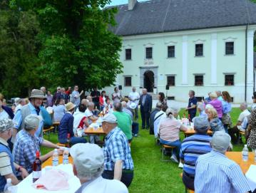 Na Visokem so se v začetku junija tradicionalno srečali člani in prijatelji Društva za zdravje naroda skupaj z Društvom na srcu operiranih Slovenije. Foto: Franc Medvešek 