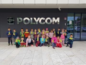 Otroci iz vrtca Agata so obiskali lokalno podjetje Polycom. FOTO: ARHIV VRTCA