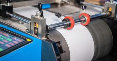 Etikete brez podloge: korak naprej v trajnosti in učinkovitosti